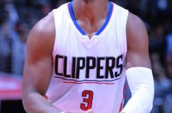 乐竟平台 -包含转会期达拉斯独行侠调整名单以备NBA季后赛；回应争议环节打磨；信心回归；训练强度明显提升的词条