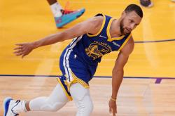 乐竟在线 -阿贾克斯训练开放日，今晨豪取连胜引欢呼，NBA常规赛在即，赛程密集仍需轮换的简单介绍