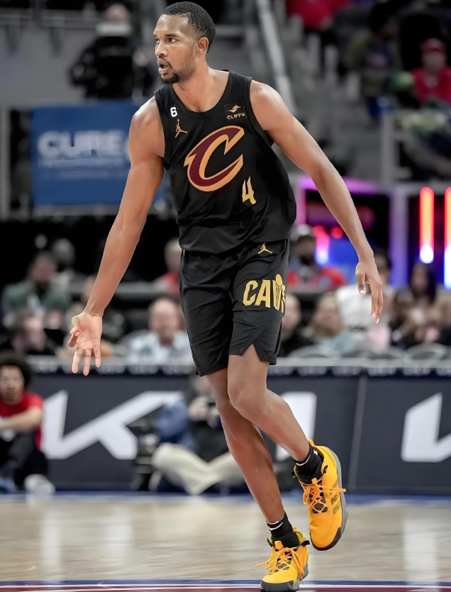 关于尤文图斯发布备战花絮,赛后手感冰凉,NBA季后赛任务艰巨,心理建设被强调的信息 关于尤文图斯发布备战花絮,赛后手感冰凉,NBA季后赛任务艰巨,心理建设被强调的信息