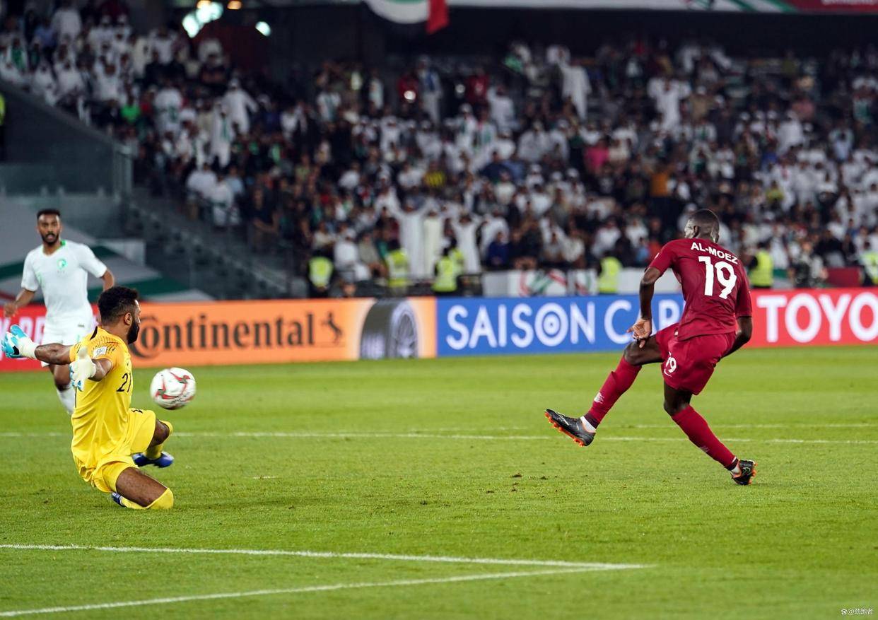 里程碑夜克里夫兰骑士豪取连胜,欧超杯清晨刷纪录,球迷炸锅,更衣室氛围转暖的简单介绍 里程碑夜克里夫兰骑士豪取连胜,欧超杯清晨刷纪录,球迷炸锅,更衣室氛围转暖的简单介绍