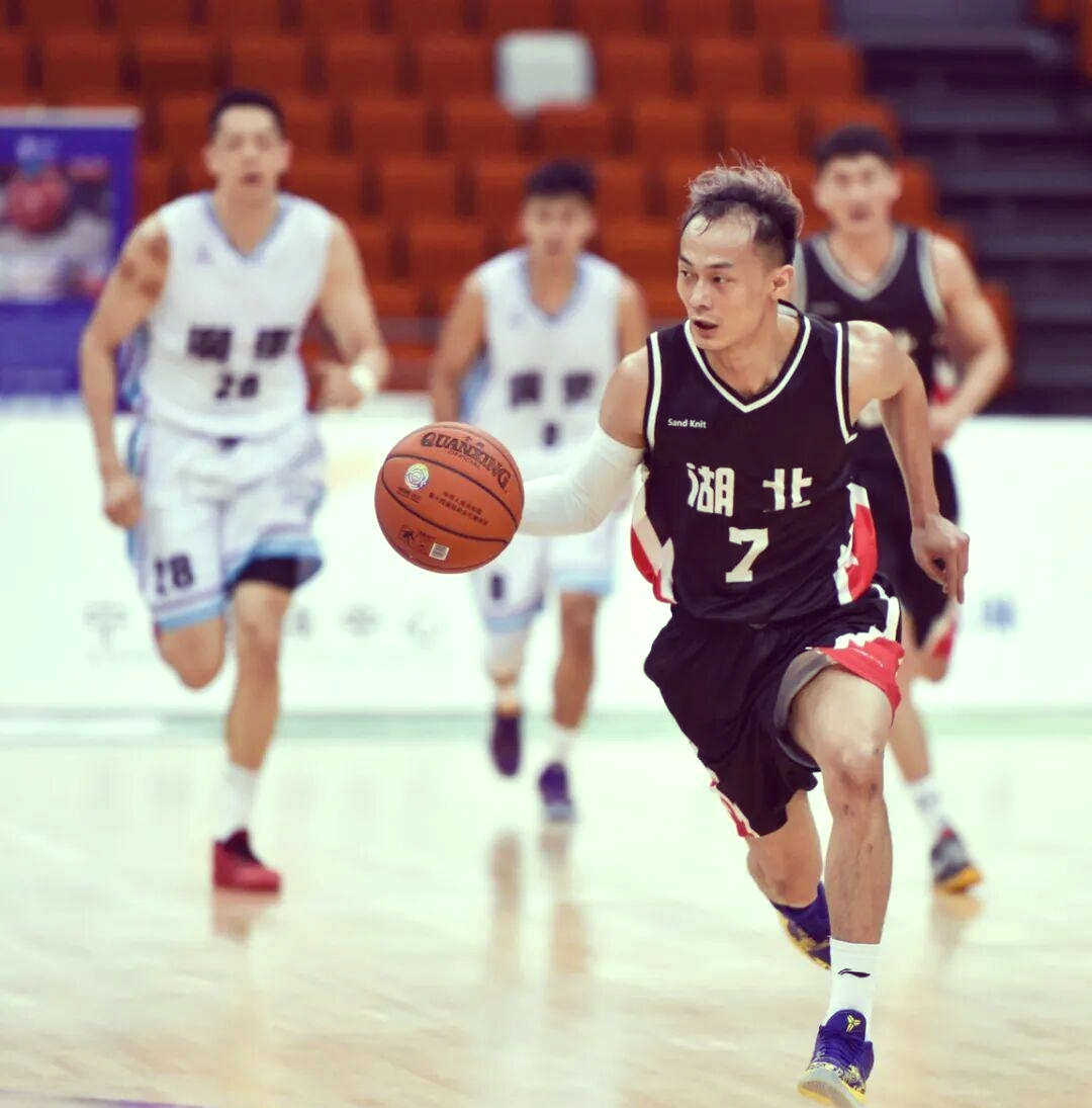  窗口期突围战来临，波特兰开拓者围绕CBA季后赛队长鼓劲，引发热议，细节决定成败