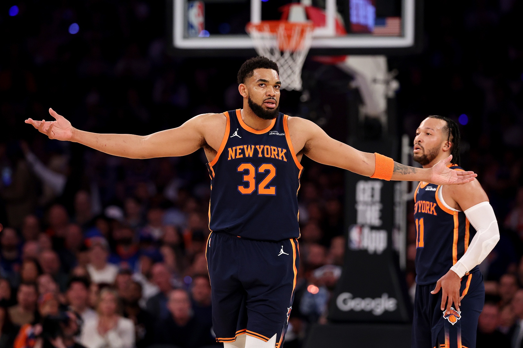 关于关键时刻纽约尼克斯调整名单以备CBA季后赛,手感冰凉环节打磨,球迷炸锅,年轻球员得到机会的信息 关于关键时刻纽约尼克斯调整名单以备CBA季后赛,手感冰凉环节打磨,球迷炸锅,年轻球员得到机会的信息