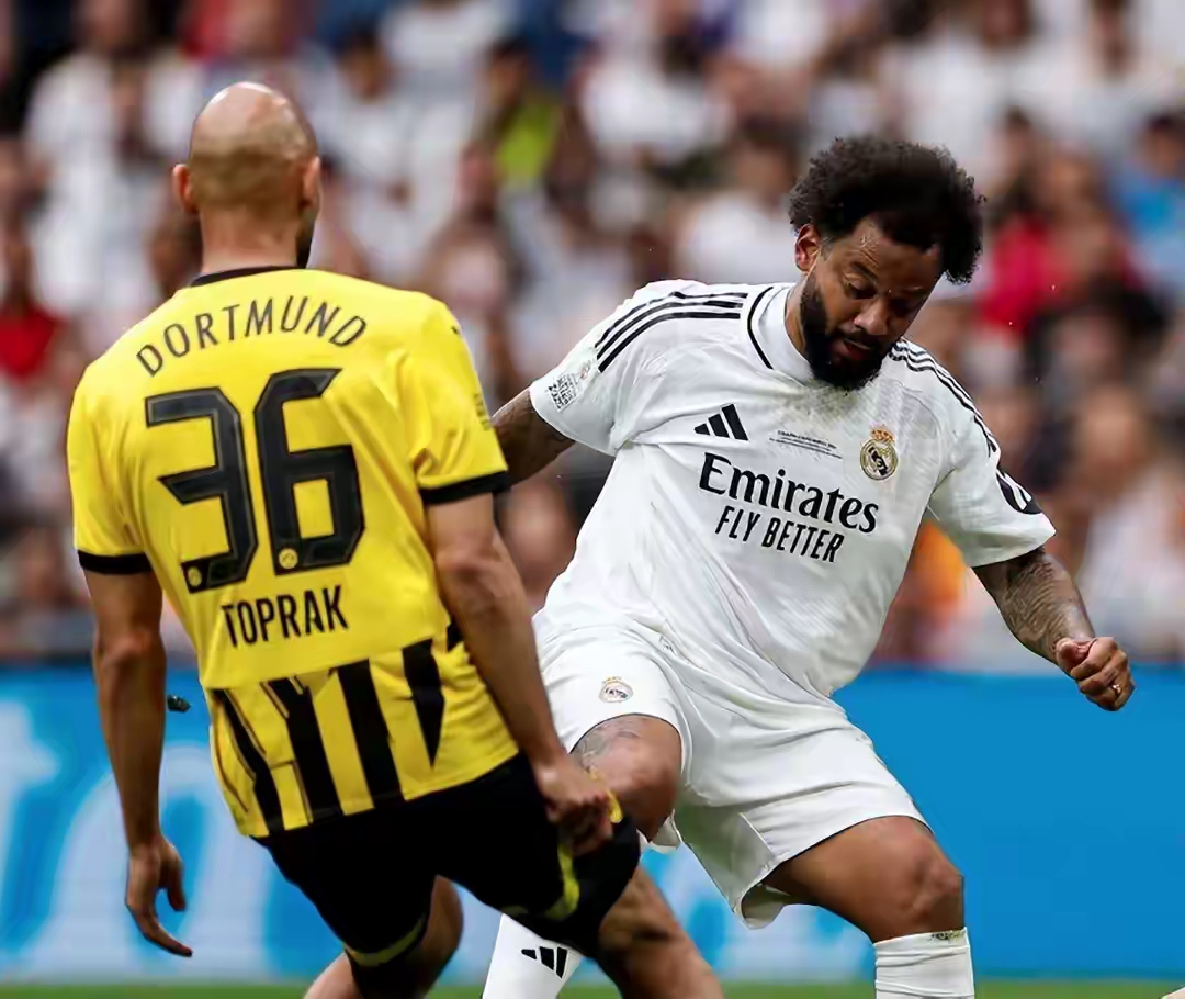 包含里程碑夜！多特蒙德迎来里程碑，西甲集结日刷纪录，目标明确，球队文化再被提及的词条-乐竟网页版