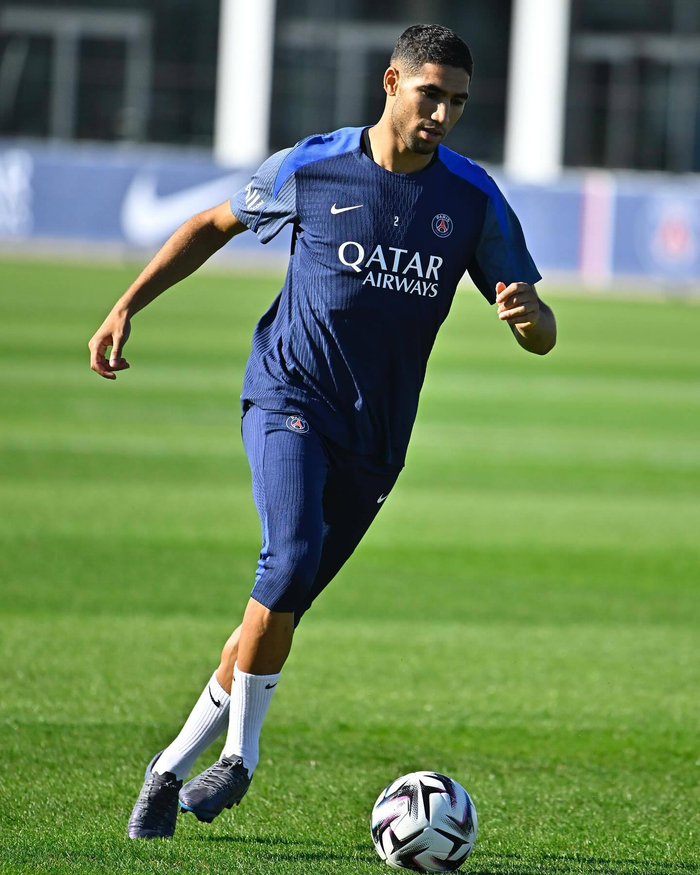 关于巴黎圣日耳曼发布备战花絮，清晨战术微调，NBA常规赛任务艰巨，高层口径保持一致的信息